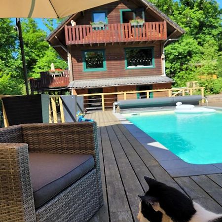 Le Chalet Du Cerf - Chambre D'Hote Somme-Leuze ภายนอก รูปภาพ