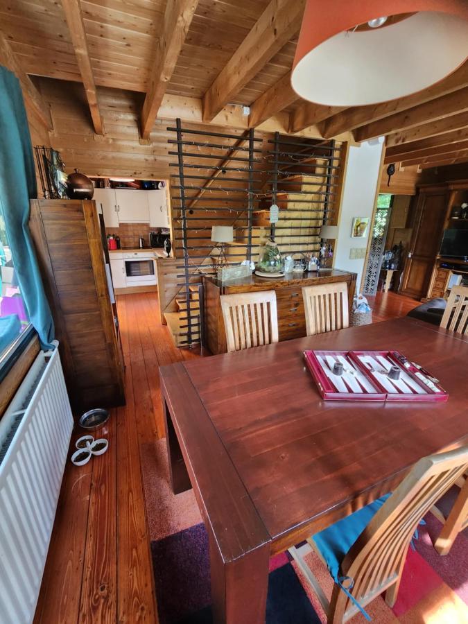 Le Chalet Du Cerf - Chambre D'Hote Somme-Leuze ภายนอก รูปภาพ