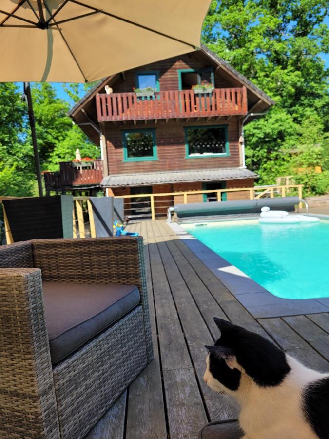 Le Chalet Du Cerf - Chambre D'Hote Somme-Leuze ภายนอก รูปภาพ