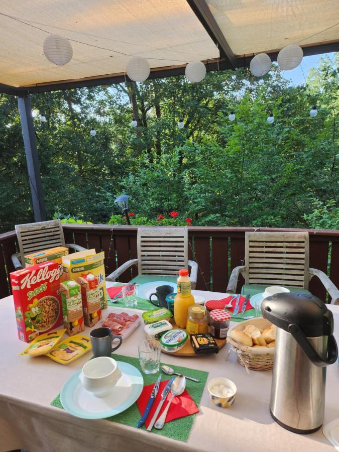Le Chalet Du Cerf - Chambre D'Hote Somme-Leuze ภายนอก รูปภาพ